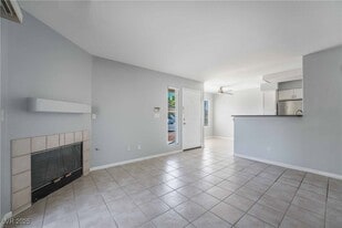 5211 Caspian Springs Dr in Las Vegas, NV - Building Photo