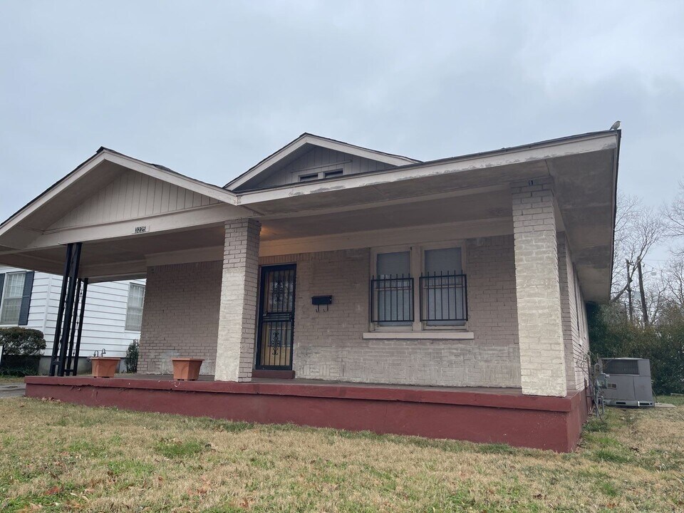 3225 Park Ave in Memphis, TN - Building Photo