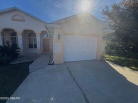 28 Louvet Ln in Palm Coast, FL - Building Photo