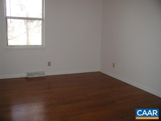 property at 113 Longwood Dr