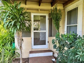 5466 Harvey Tew Rd in Plant City, FL - Building Photo - Building Photo