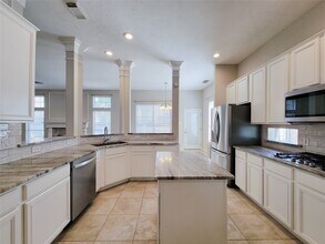 31406 Capella Cir in Tomball, TX - Building Photo - Building Photo