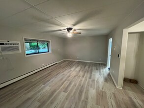 154 E Bailey Rd in Naperville, IL - Building Photo - Building Photo