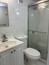 7309 NW 62nd St in Tamarac, FL - Building Photo - Building Photo