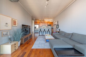 1819 S Michigan Ave in Chicago, IL - Foto de edificio - Building Photo