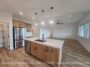 1412 White Water Cir in Redding, CA - Building Photo - Building Photo