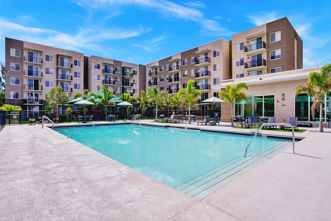Resia Golden Glades