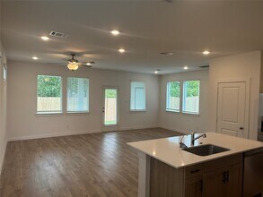 2034 Olivos St in Missouri City, TX - Building Photo - Building Photo