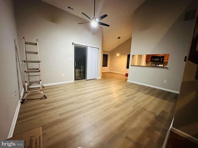 323 Georgia Ct