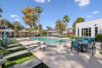 Collins Off Colter II in Phoenix, AZ - Building Photo - Building Photo