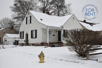 301 Chandler Ave in Flint, MI - Building Photo - Building Photo