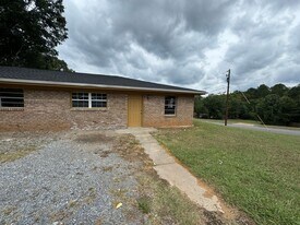 100 Wadsworth St NE in Rome, GA - Building Photo