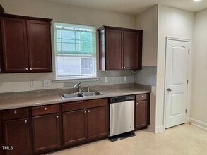 31 Duchess Ave, Unit 15 in Franklinton, NC - Building Photo - Building Photo