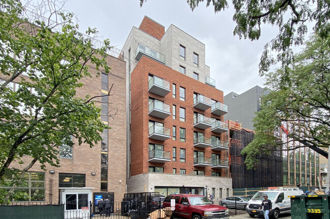 Ocean Parkway Apartments in Brooklyn, NY - Building Photo - Building Photo