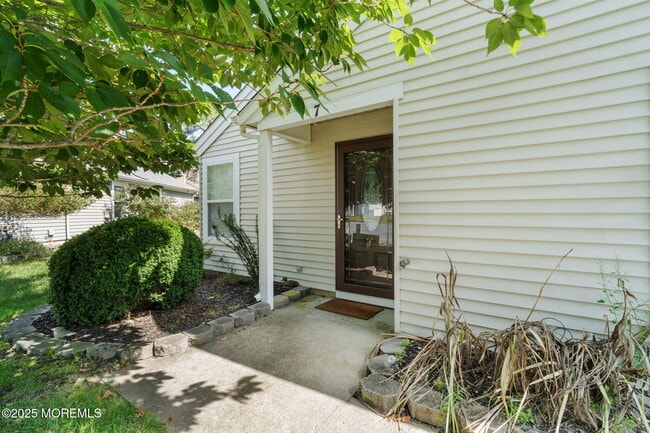7 Tamarack Ct in Barnegat Township, NJ - Building Photo - Building Photo