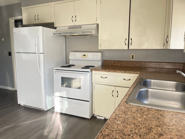 property at 5377 S Hutchinson Ct