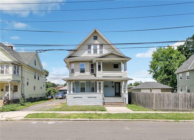 37 Avon St in Stratford, CT - Building Photo - Building Photo