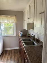 1501 Genesee Rd-Unit -Dwn in South Euclid, OH - Building Photo - Building Photo