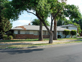 3115 E Simpson Ave in Fresno, CA - Building Photo - Building Photo