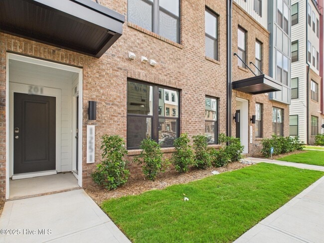 property at 1251 Shaw View Aly