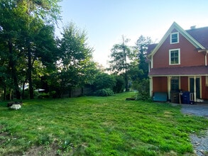 8 N Park St in Vernon, CT - Building Photo - Building Photo