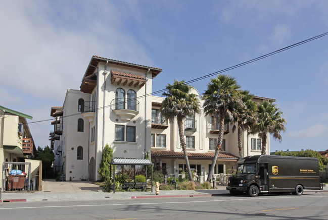 South Pacific Apartments in Santa Cruz, CA - Building Photo - Building Photo