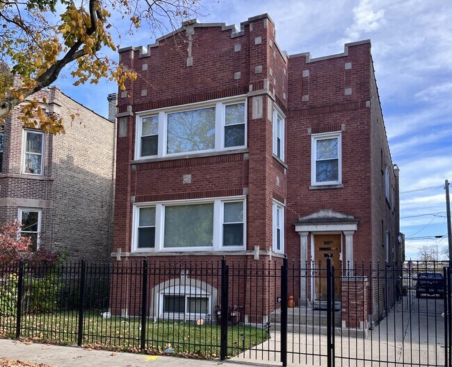 1625 N Keystone Ave Apartments and Nearby Chicago Apartments For Rent