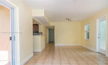 1215 NE 16th Ave in Fort Lauderdale, FL - Building Photo - Building Photo