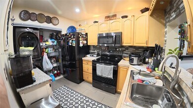 1871 NW 94th Ave in Coral Springs, FL - Building Photo - Building Photo