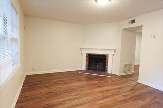 5504 Estates Ct in Norcross, GA - Building Photo - Building Photo