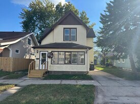 1413 Jefferson Ave, Unit 1415 Jefferson Ave in Sheboygan, WI - Building Photo
