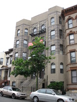 320-322 57th St Apartments