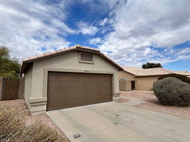14658 W Marcus Dr in Surprise, AZ - Building Photo - Building Photo