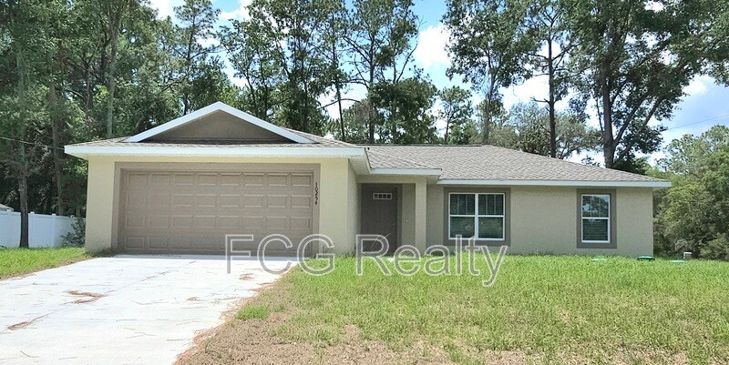10254 N Langdon Rd in Citrus Springs, FL - Building Photo