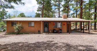 960 N 32nd Ave in Show Low, AZ - Building Photo