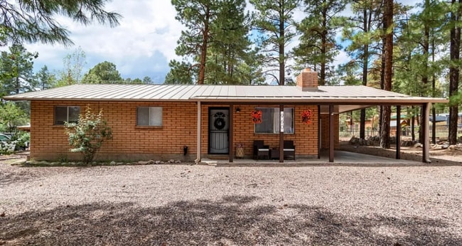 property at 960 N 32nd Ave