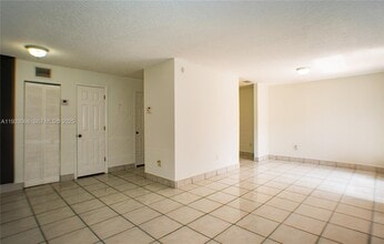 67 NE 12th Ave in Homestead, FL - Building Photo - Building Photo