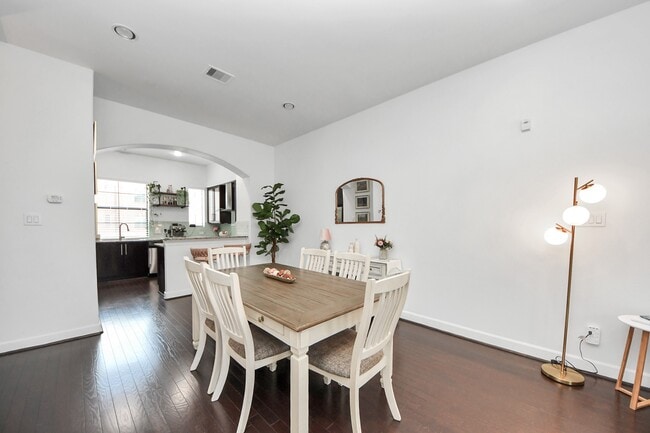 property at 2110 Shearn St