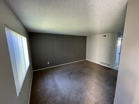 2255 Cahuilla St, Unit 140 in Colton, CA - Building Photo - Building Photo