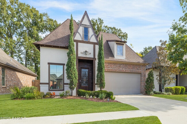 property at 203 Country Park Dr