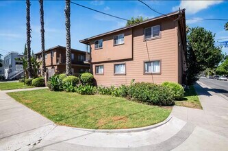 4685 Orion Ave in Sherman Oaks, CA - Foto de edificio - Building Photo