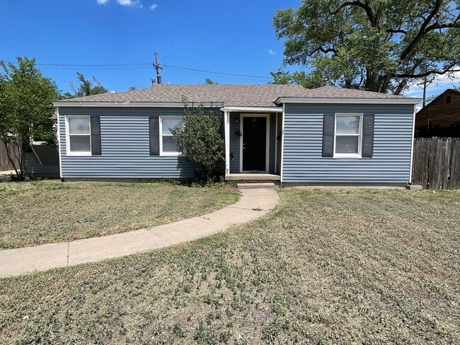property at 1905 S Fannin St
