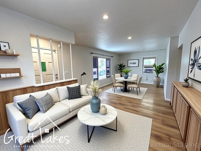 533 Cleophus Pkwy in Lincoln Park, MI - Building Photo - Building Photo