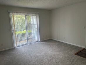 5639 Hornaday Rd, Unit 5639-A in Greensboro, NC - Building Photo - Building Photo