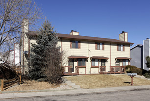 1971 Mineola Ct Apartments