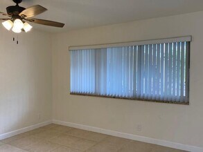 1649 SE 4th St in Deerfield Beach, FL - Building Photo - Building Photo