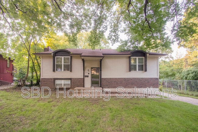 property at 11951 Sycamore Ave