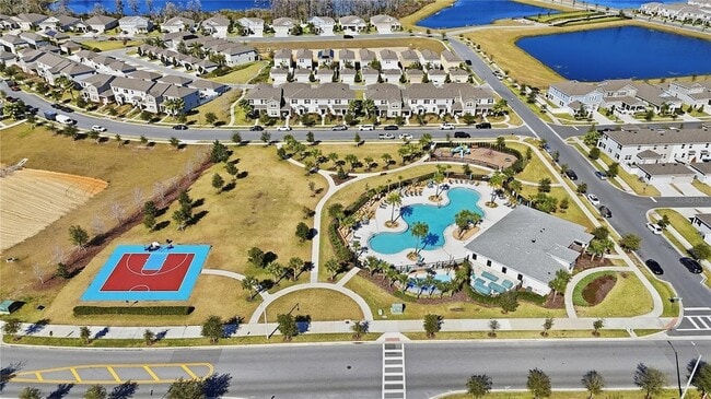 10696 Words Dr in Winter Garden, FL - Foto de edificio - Building Photo