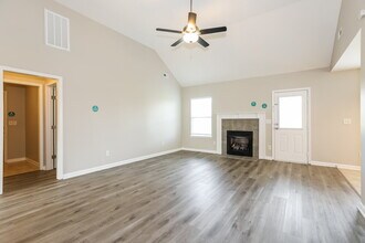 2008 Patrick Way in Spring Hill, TN - Building Photo - Building Photo