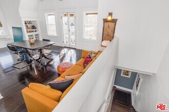 1315 1/2 Kellam Ave in Los Angeles, CA - Building Photo - Building Photo